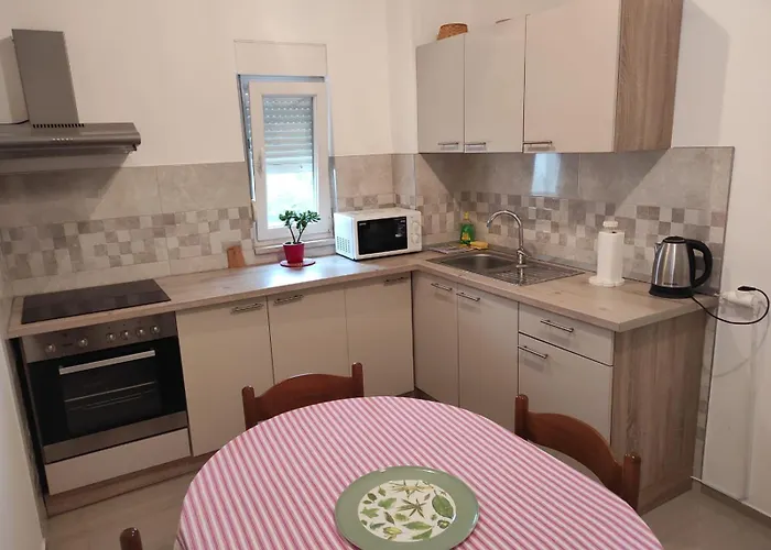 Dominik شقة زادار